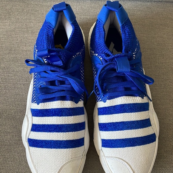 NWOT adidas H0383910 Trae Young 2 FTWWHT/ROYBLU/FTWWHT 10 - Picture 3 of 5